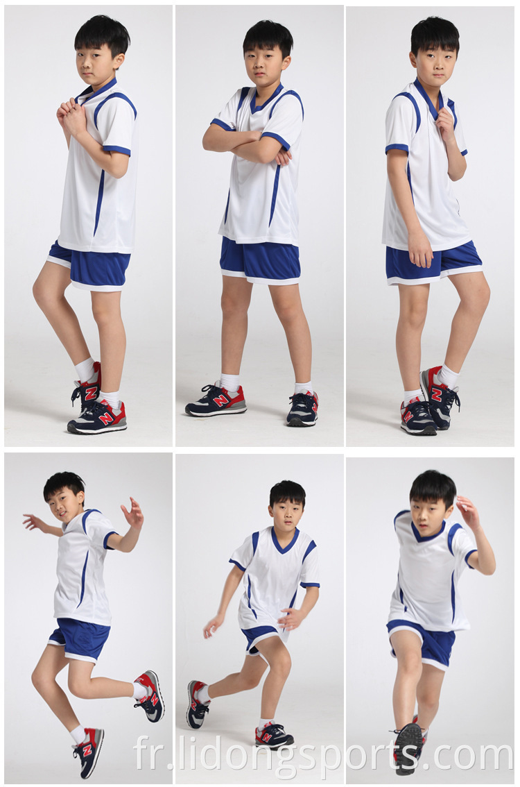 Equipe de football pour enfants bon marché Kits en maillot de travail de maillot de football en Chine